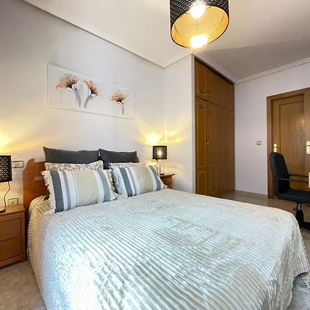 Superior La Playa! 3 Bedrooms! 2 Baths! Air Condition! Side Sea View! Τορεβιέχα Εξωτερικό φωτογραφία